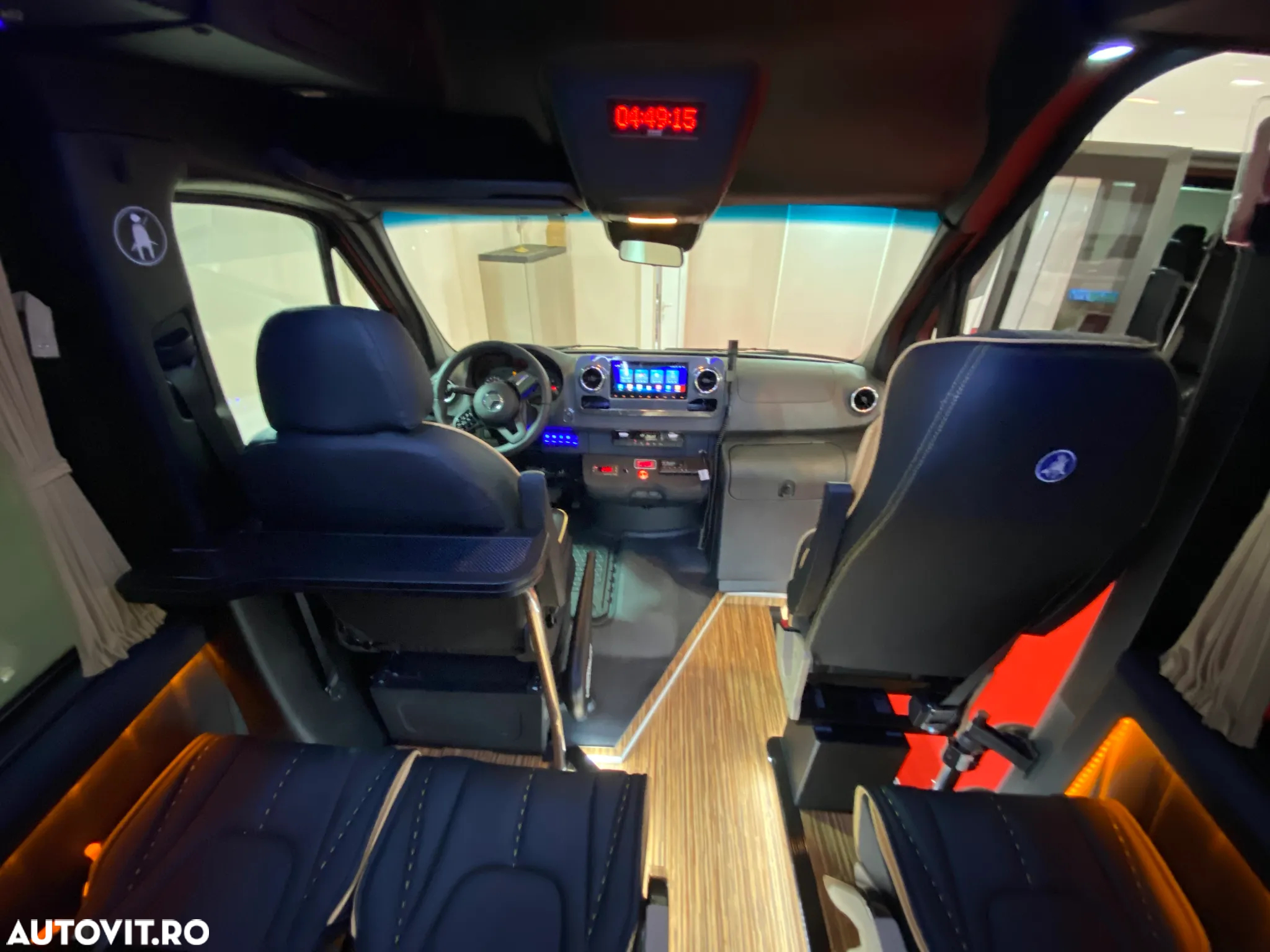 Mercedes-Benz 519 19+1+1 LOCURI vip  *COC* - 23