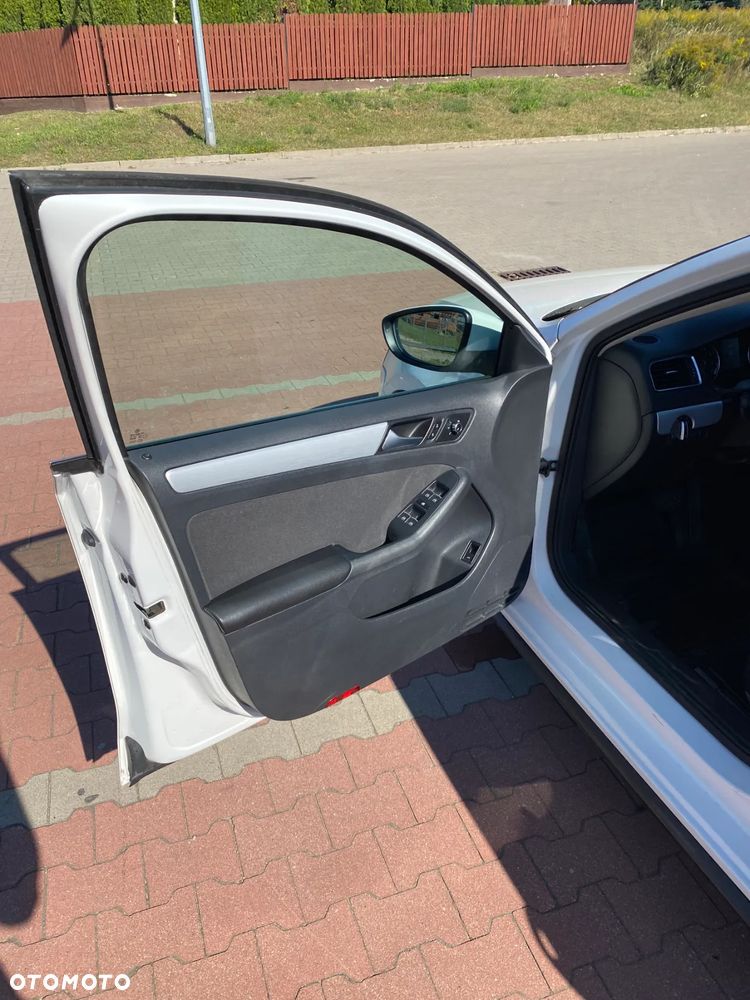 Volkswagen Jetta 1.4 TSI BMT Highline DSG - 10