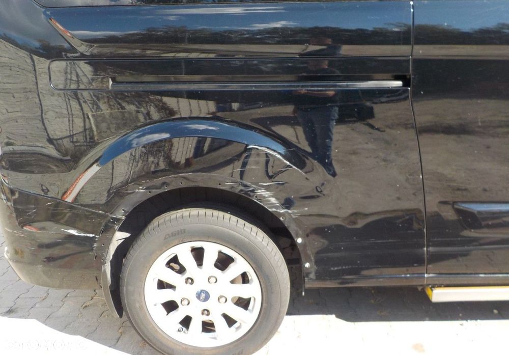 Ford Tourneo Custom - 18