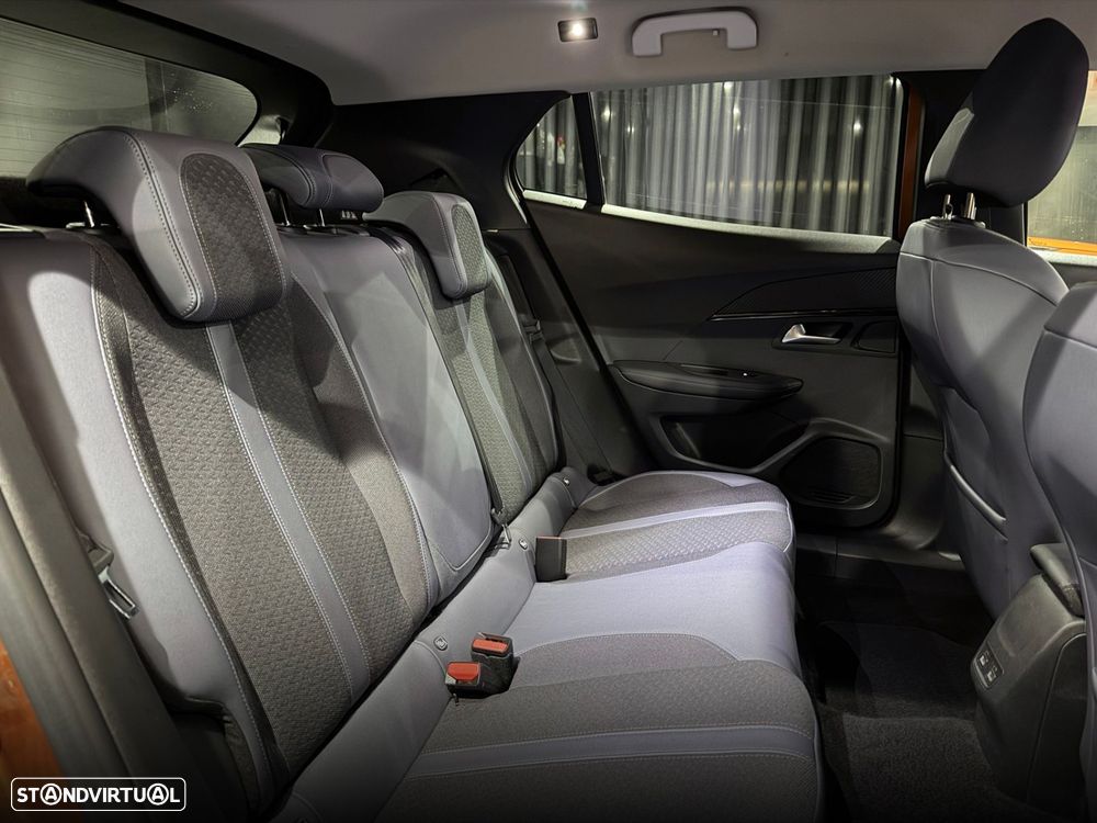 Peugeot 2008 1.2 PureTech Allure Pack - 37