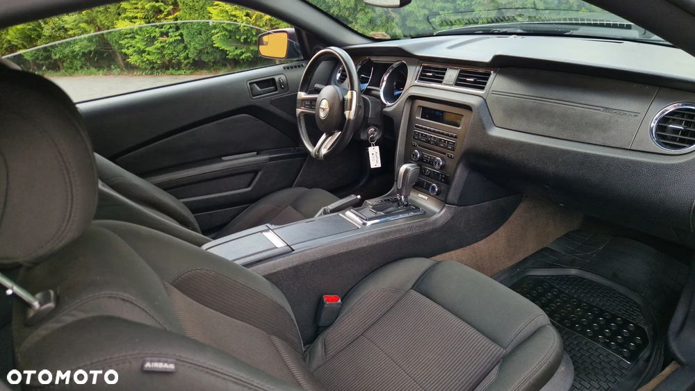 Ford Mustang - 13