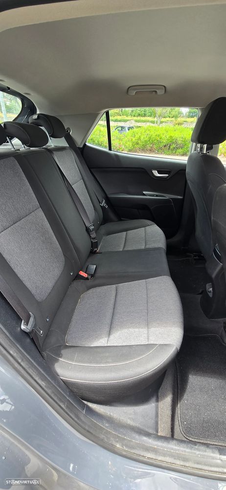Kia Stonic 1.2 Spirit - 2