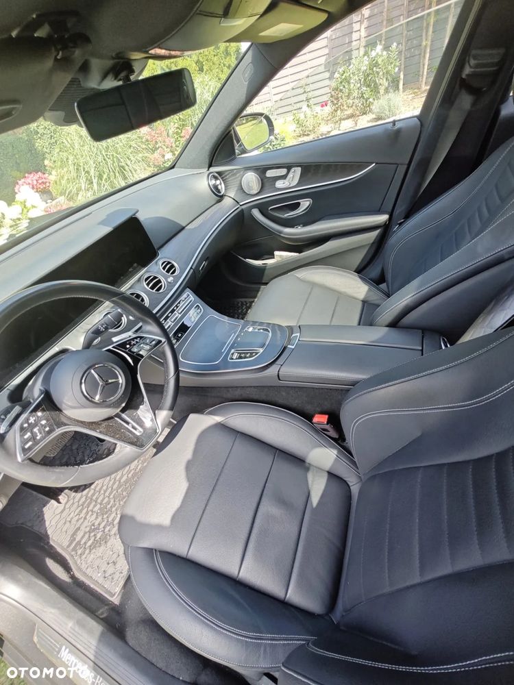 Mercedes-Benz Klasa E 220 d T 9G-TRONIC Avantgarde - 7