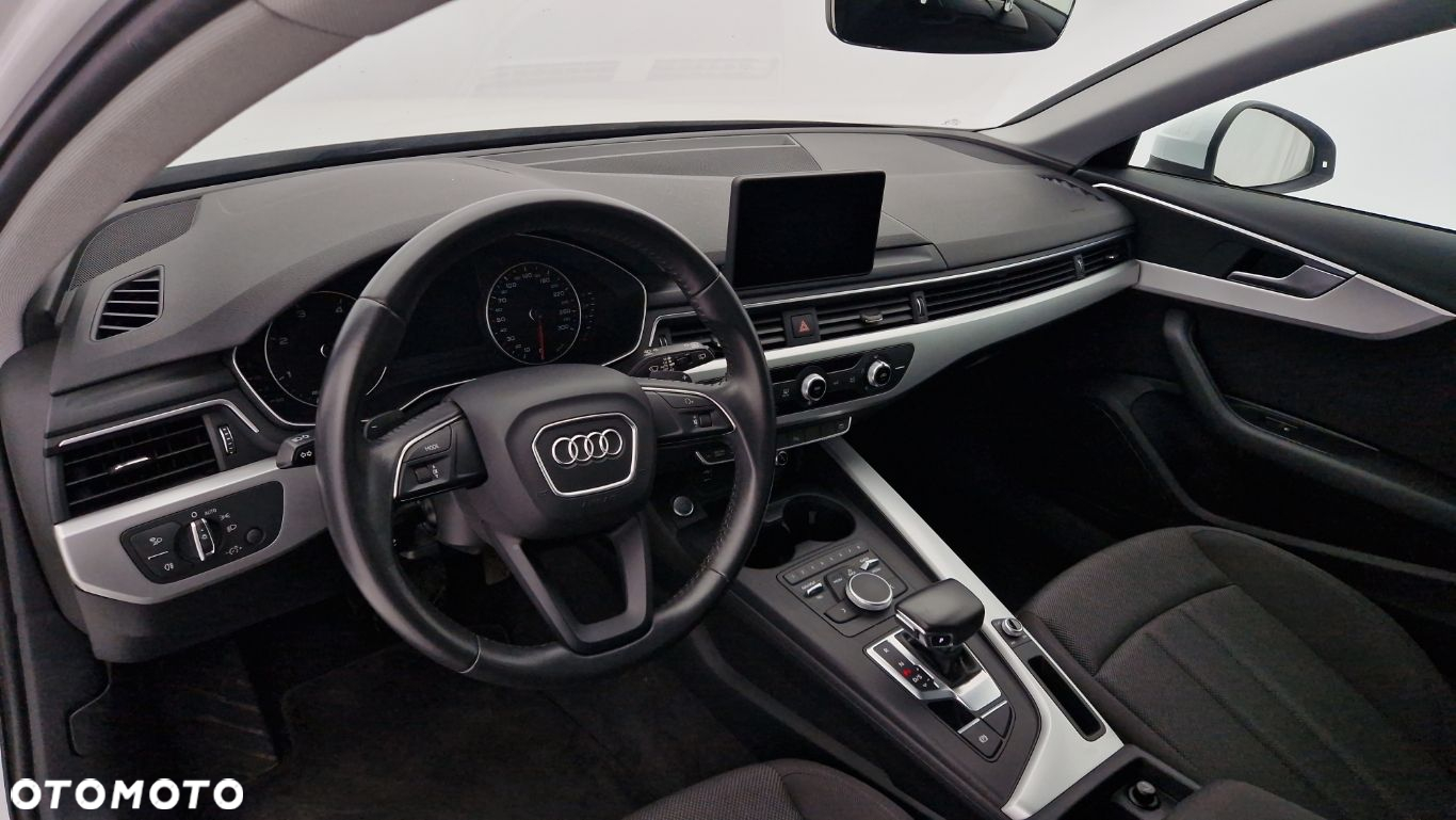 Audi A4 2.0 TDI S tronic - 16
