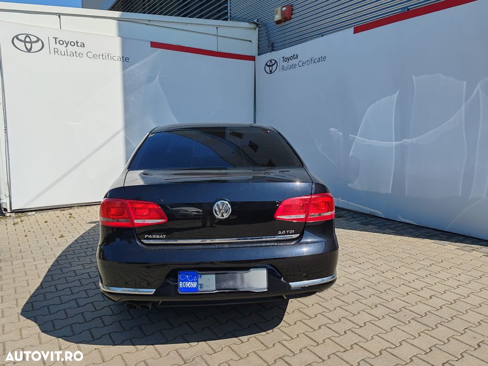 Volkswagen Passat 2.0 TDI Comfortline - 23