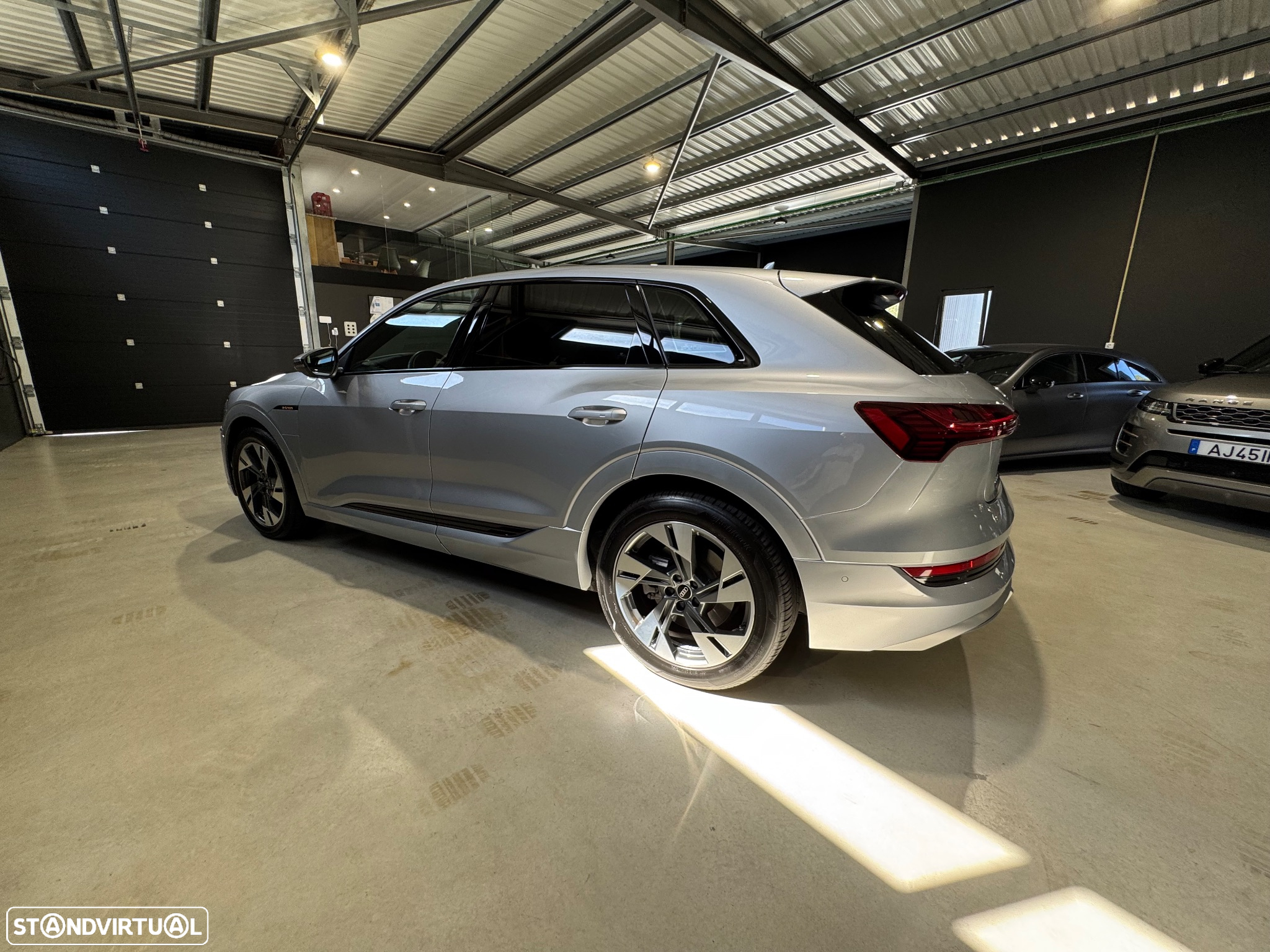 Audi e-tron 55 quattro S line - 5