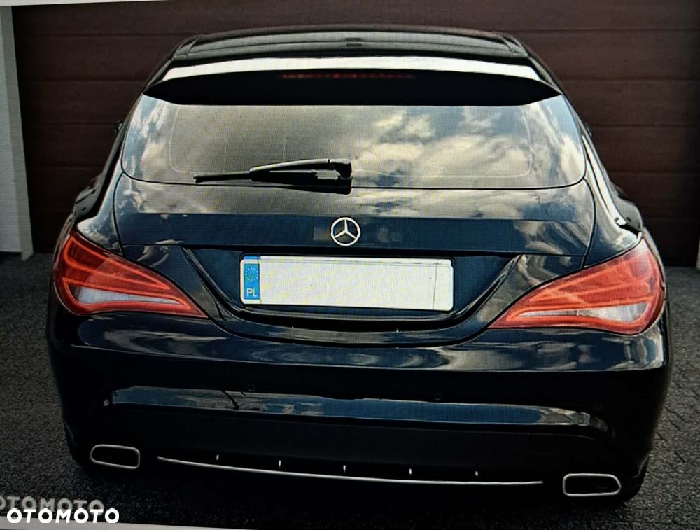 Mercedes-Benz CLA 180 AMG Line - 4