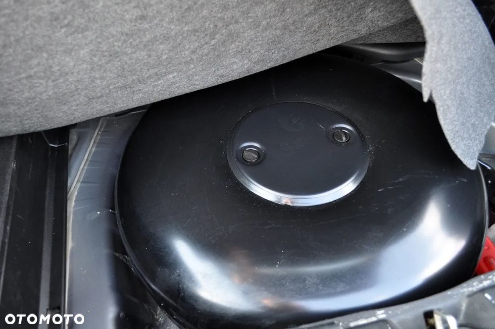 Mitsubishi Lancer 1.8 Inform LPG - 29