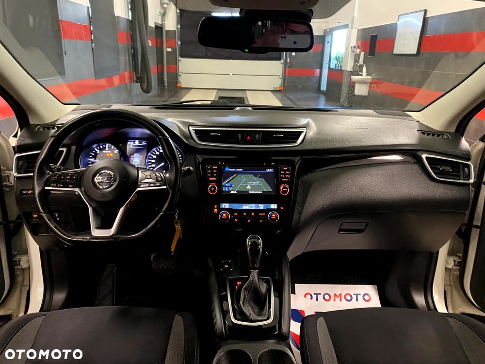 Nissan Qashqai 1.6 dCi Xtronic TEKNA+ - 18