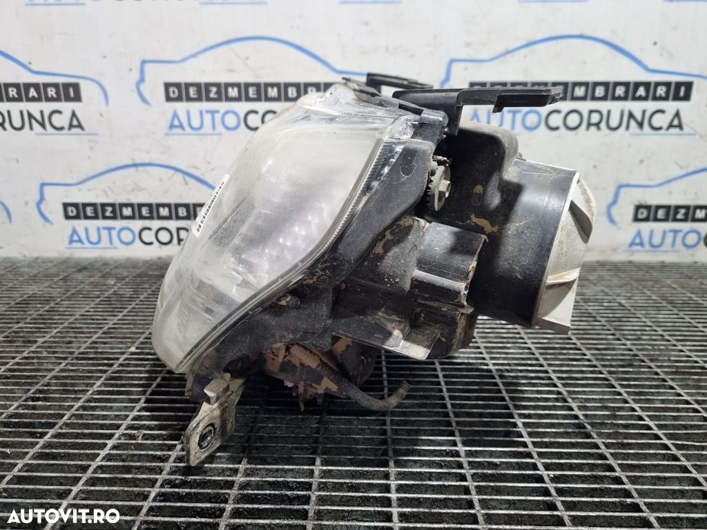 Far Stanga Suzuki Grand Vitara 2006 - 2012 SUV 4 Usi (1263) Cu lupă - 3