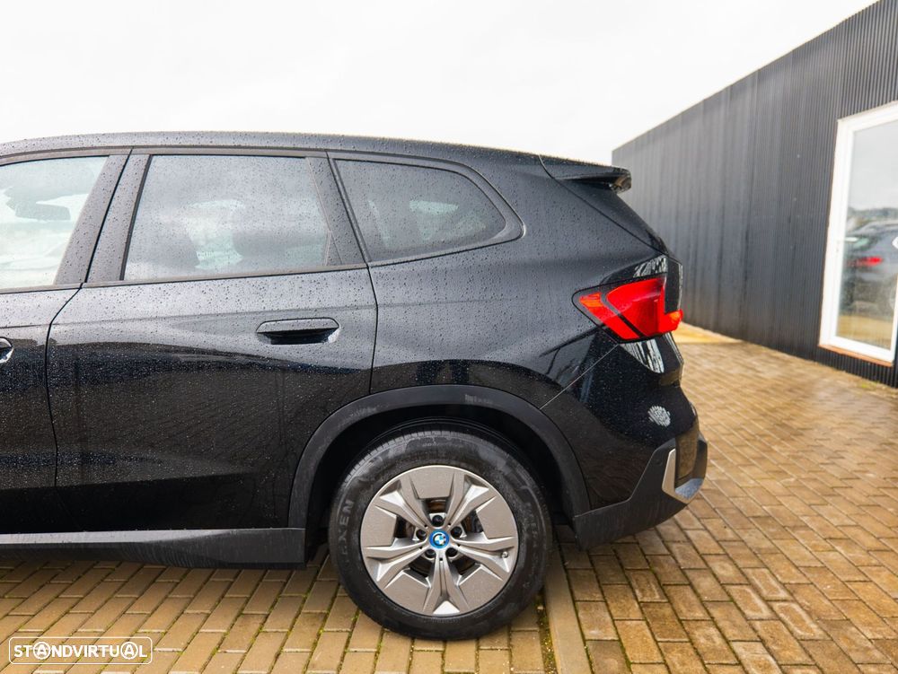 BMW iX1 xDrive30 - 4