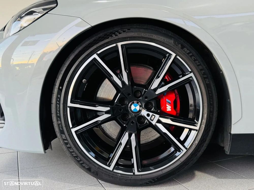 BMW M240i xDrive Auto - 8