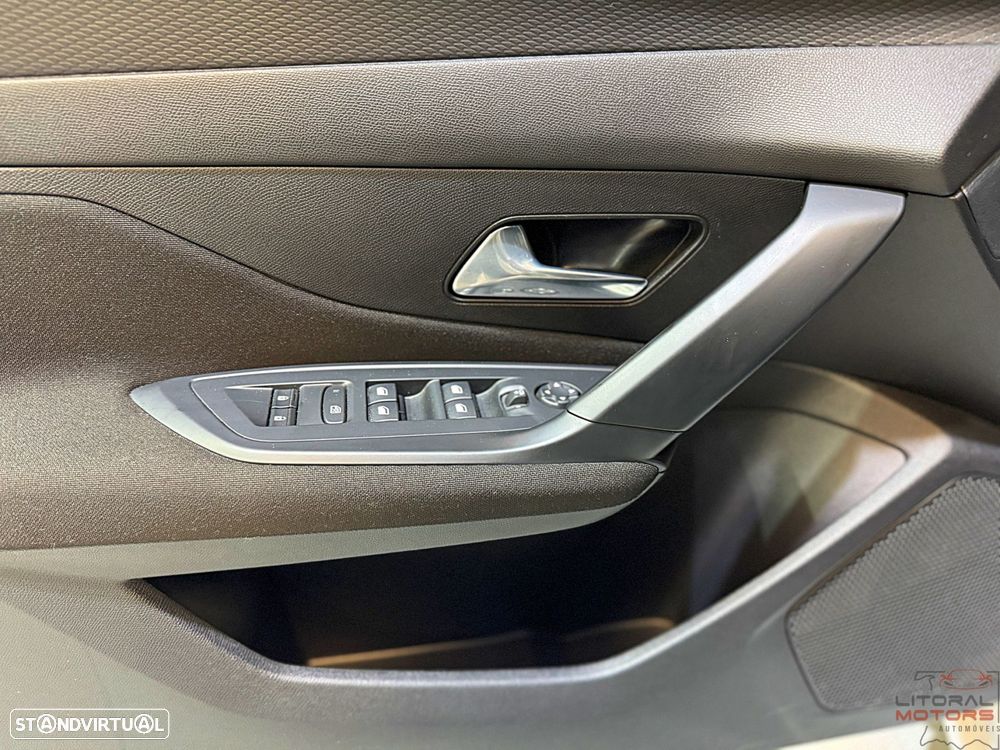 Peugeot 308 SW 1.2 PureTech Active Pack - 18