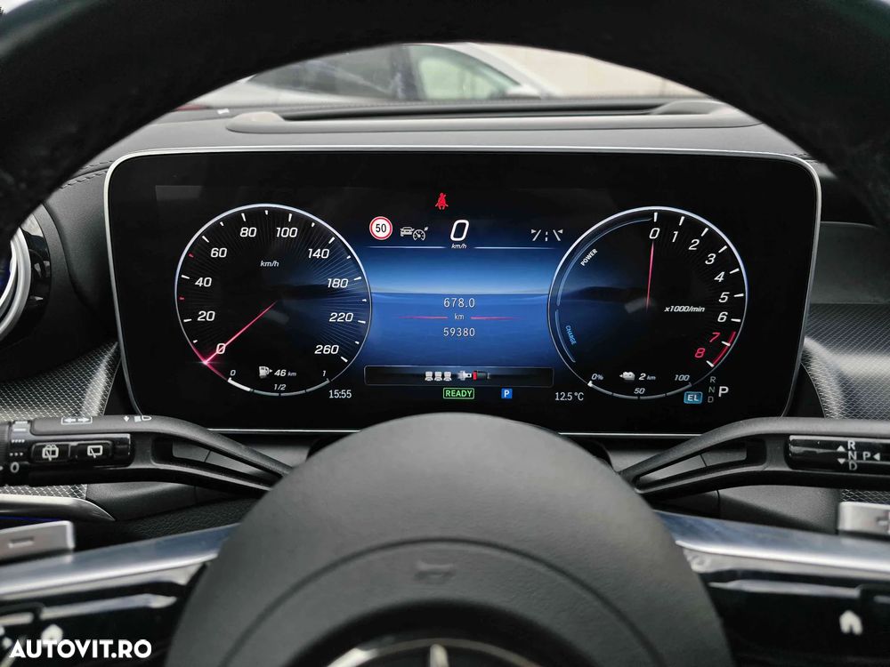 Mercedes-Benz GLC - 12