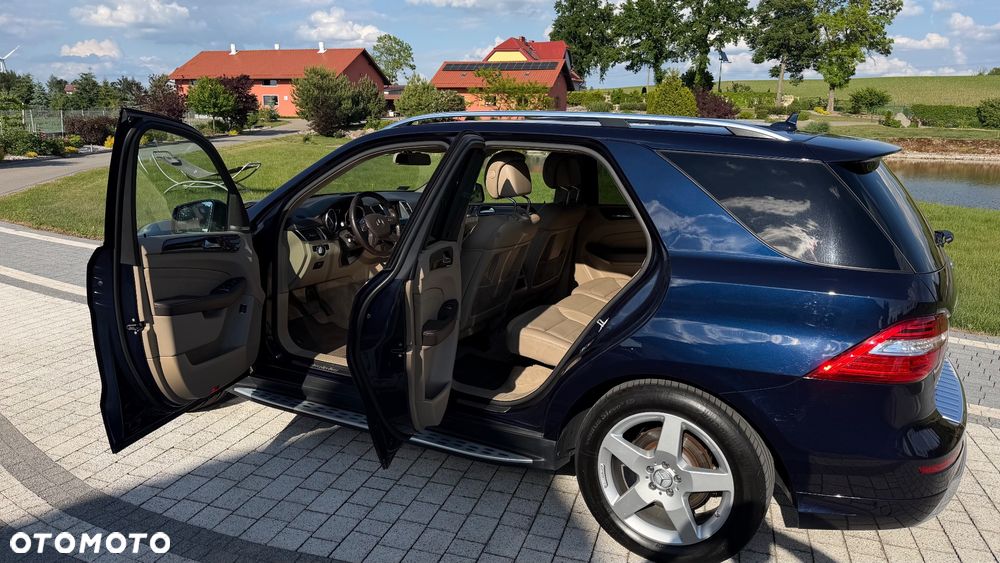 Mercedes-Benz ML - 11