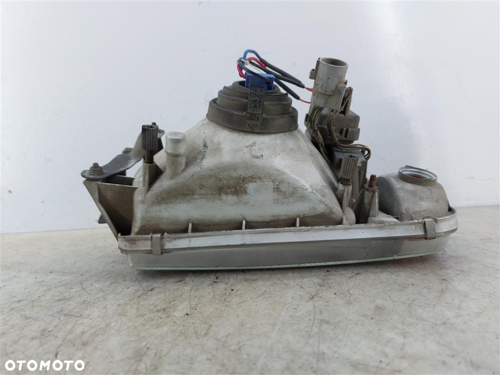 Reflektor lampa przód lewa SUZUKI VITARA I 88–1997 VALEO WERSJA EUROPEJSKA - 2