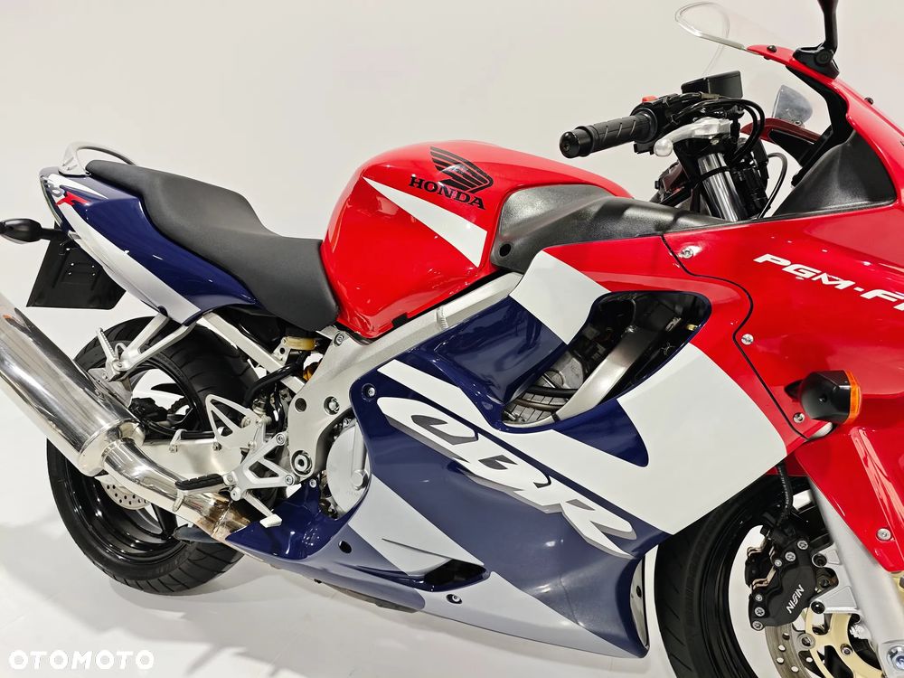 Honda CBR - 8