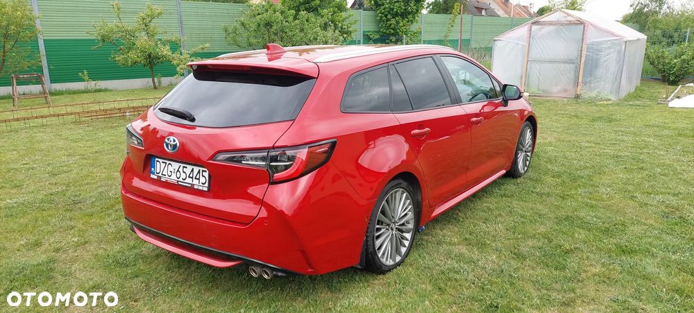 Toyota Corolla 2.0 Hybrid Executive - 11