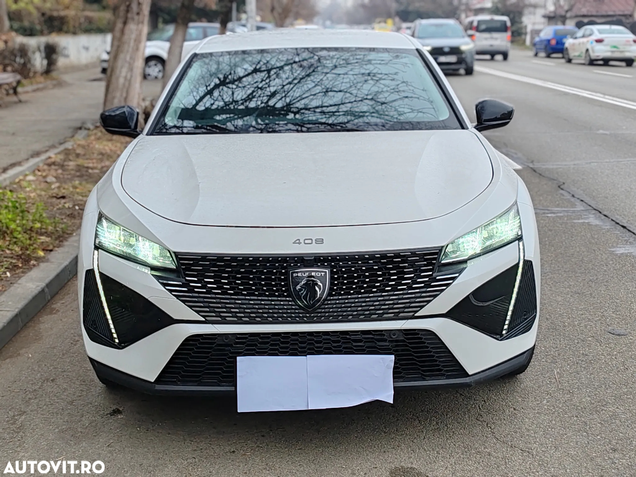 Peugeot 408 1.2L PureTech 130 S&S EAT8 Allure Pack - 10