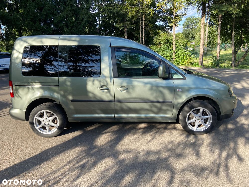 Volkswagen Caddy - 10