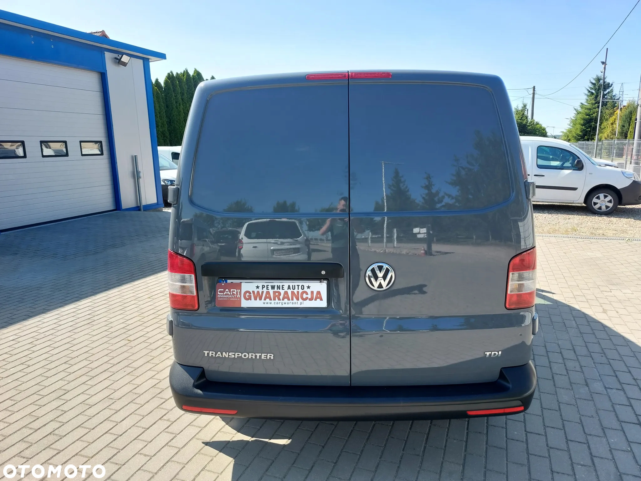 Volkswagen Transporter T5 TDI L2H1 - 5