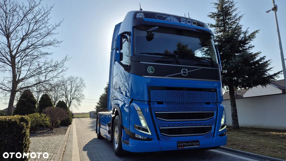 Volvo VOLVO///FH500///2024/// GLOBETROTTER///XXL///JEDYNE  180 TYS KM///FULL LED///VIRTUAL COCPIT///RADARY///KAMERY/// ALUFELGI///KLIMATYZACJA  POSTOJOWA///ZABUDOWY  MIĘDZYOSIOWE///SKÓRY/// STAN JAK NOWY - 3