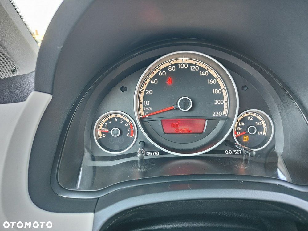 Volkswagen up! 1.0 Beats - 8