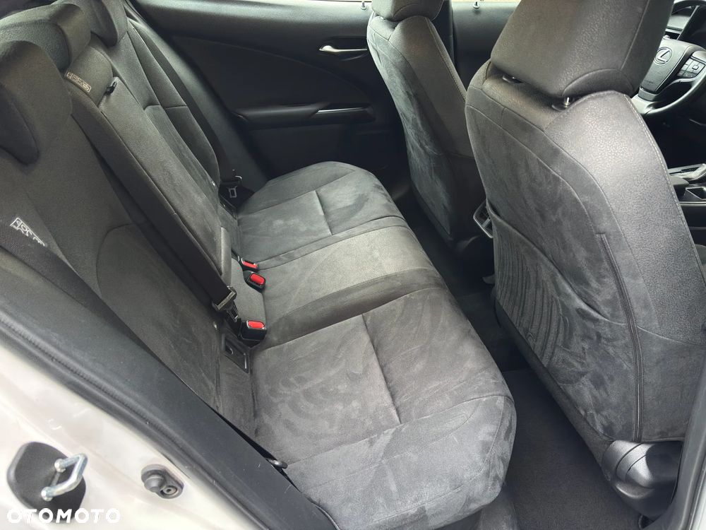 Lexus UX 250h GPF Business 2WD - 14