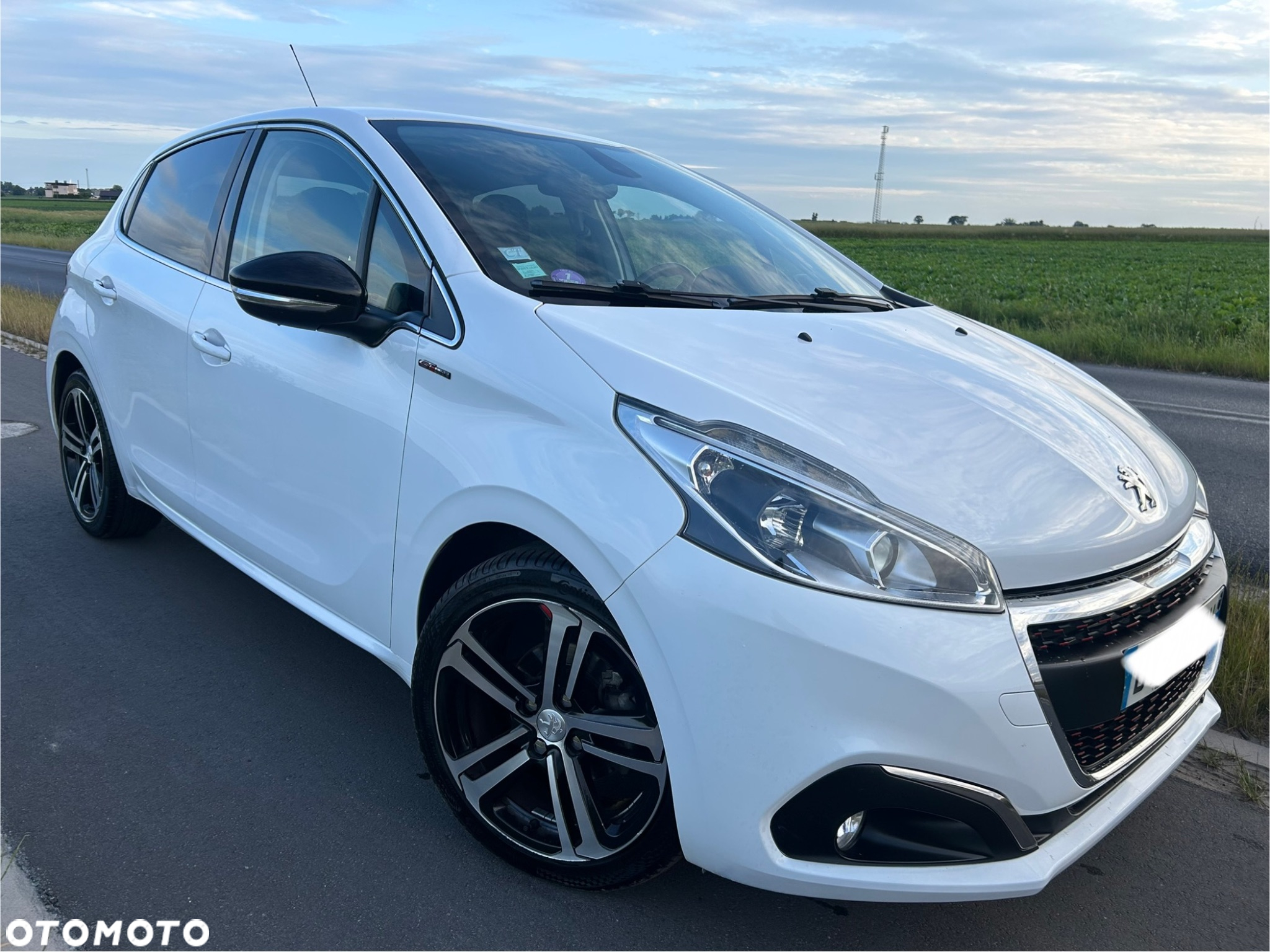 Peugeot 208 1.2 PureTech Allure S&S - 2