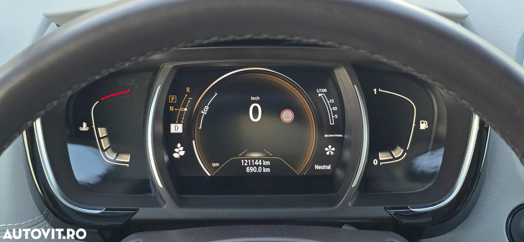 Renault Espace BLUE dCi 200 EDC INITIALE PARIS - 5