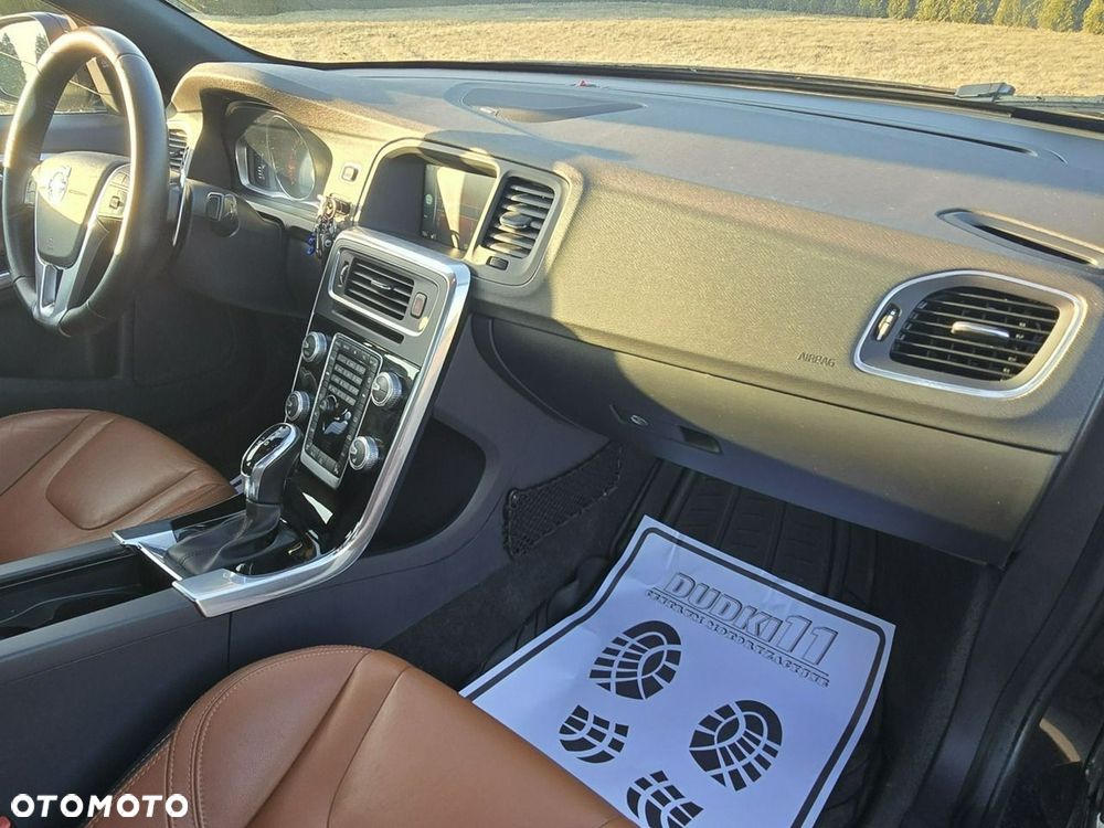 Volvo S60 - 25