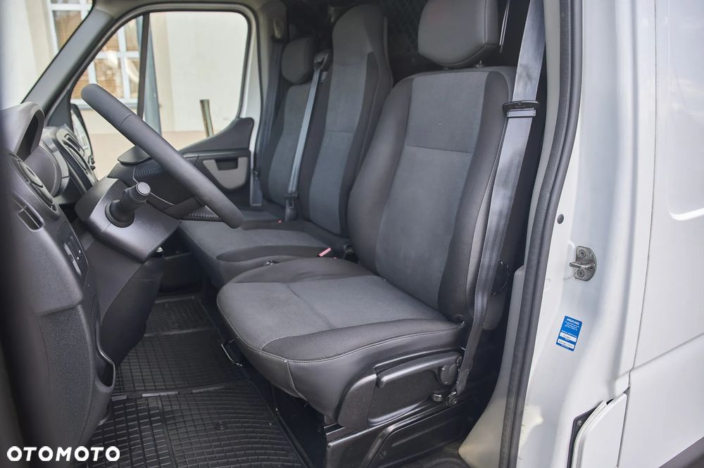 Renault Master - 25