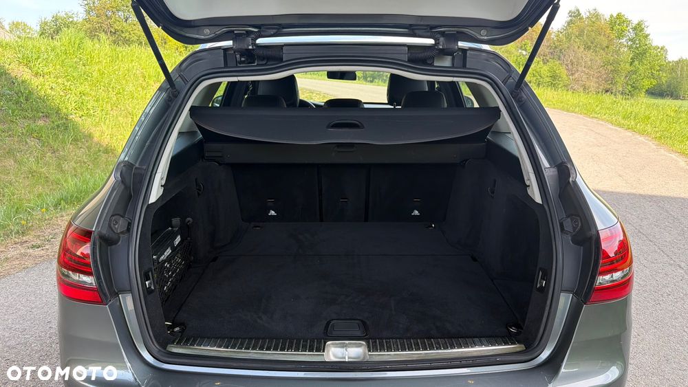 Mercedes-Benz Klasa C 200 d 9G-TRONIC - 32