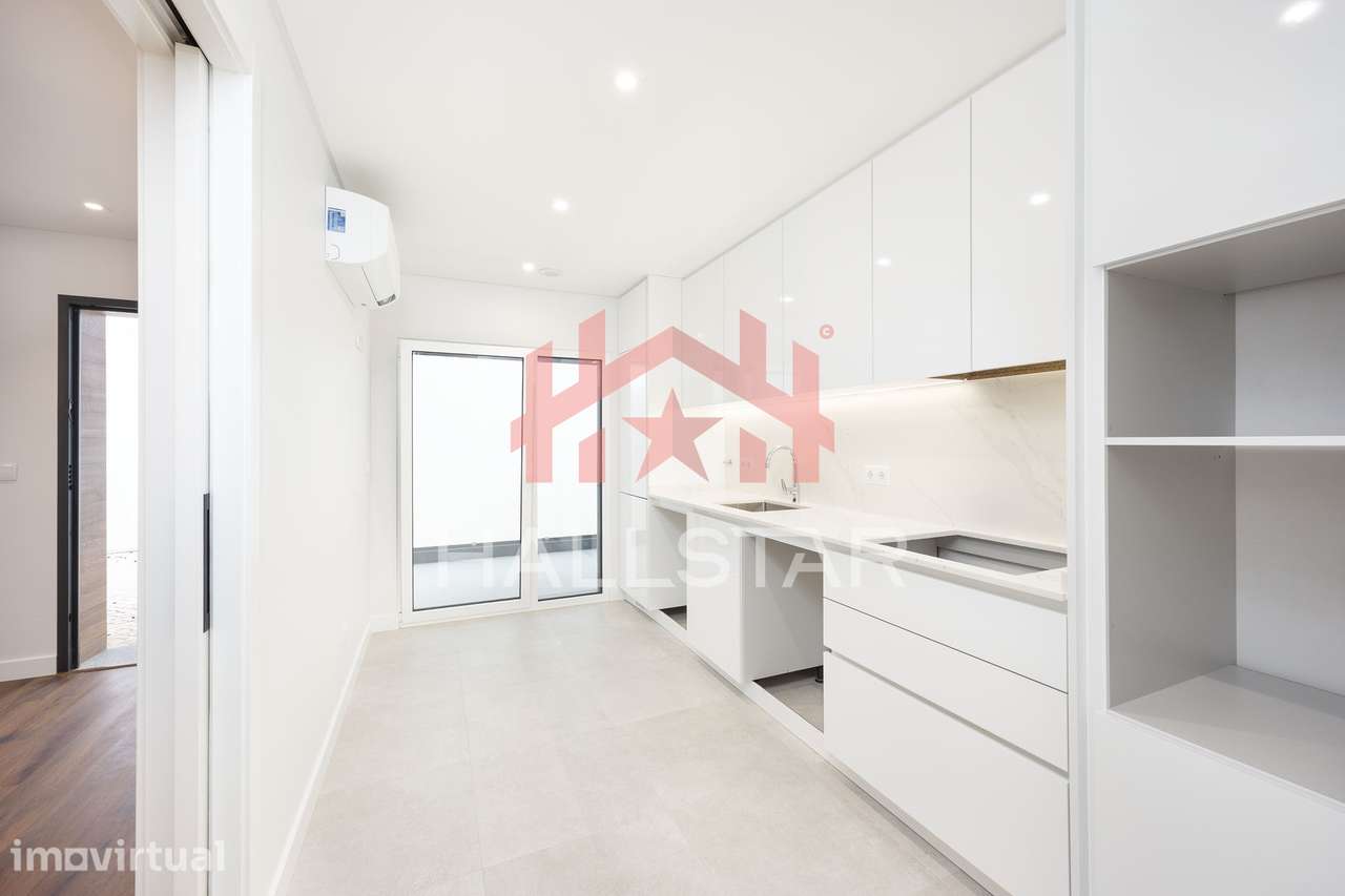 Moradia T3 Nova / Garagem / Centro da Cidade de Leiria - Grande imagem: 3/49