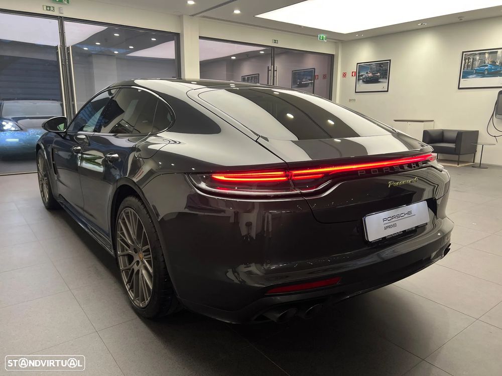Porsche Panamera - 3