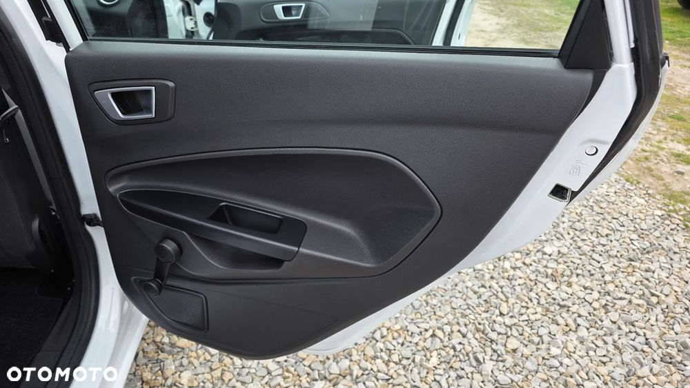 Ford Fiesta 1.25 SYNC Edition - 29