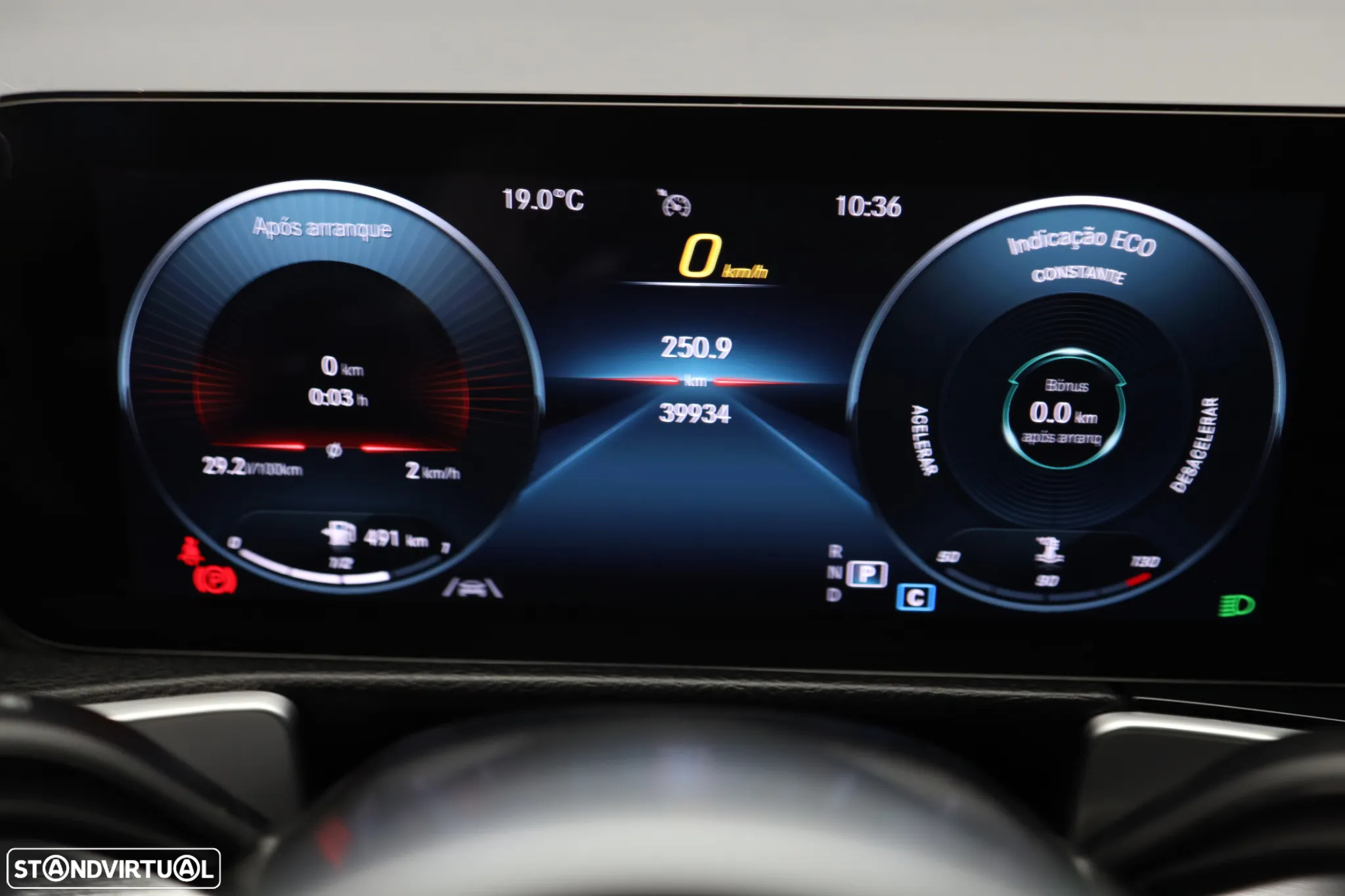 Mercedes-Benz GLB 200 d AMG Line - 16