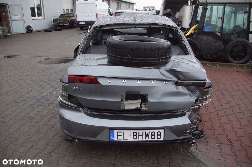 Auto na części Volvo s90 silnik 190 km 2.0 T5 D4204T14 OSMIUM GREY skrzynia TG-81SC siedzenia Sedili Comfort Pelle Moritz ANTRACITE (RA00) moduł sterownik deska konsola poduszka airbag poduszki licznik wyświetlacz moduł sterownik zwrotnica amortyzator lampa grill - 11