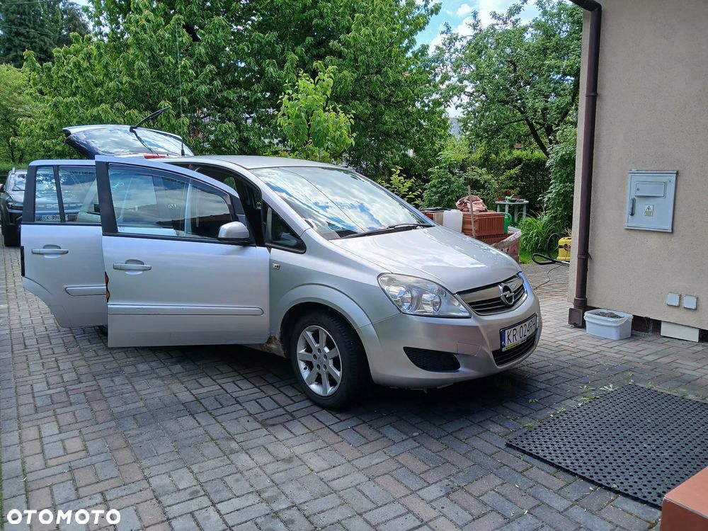 Opel Zafira 1.6 Enjoy - 4
