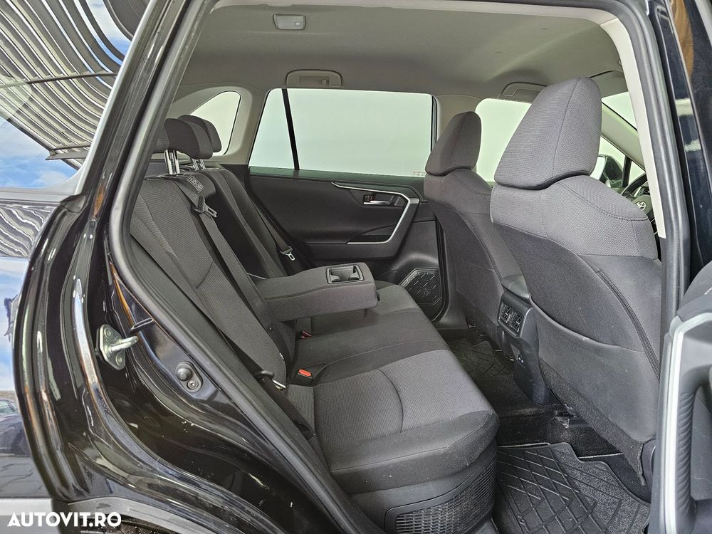 Toyota RAV4 - 22