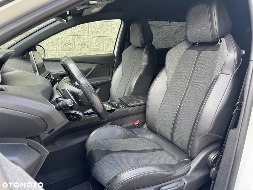 Peugeot 5008 BlueHDI 120 EAT6 Stop & Start Allure - 25