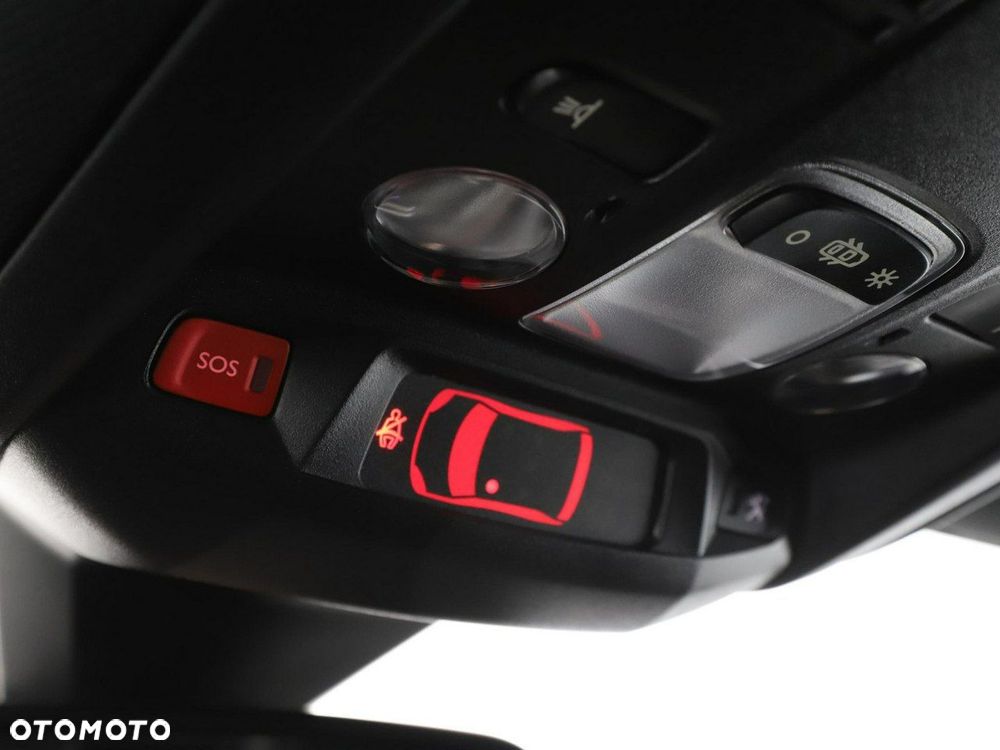 Peugeot 3008 1.6 PureTech GT S&S EAT8 - 39