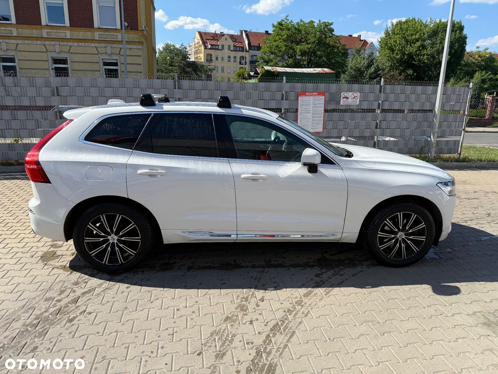 Volvo XC 60 T5 AWD Inscription - 4