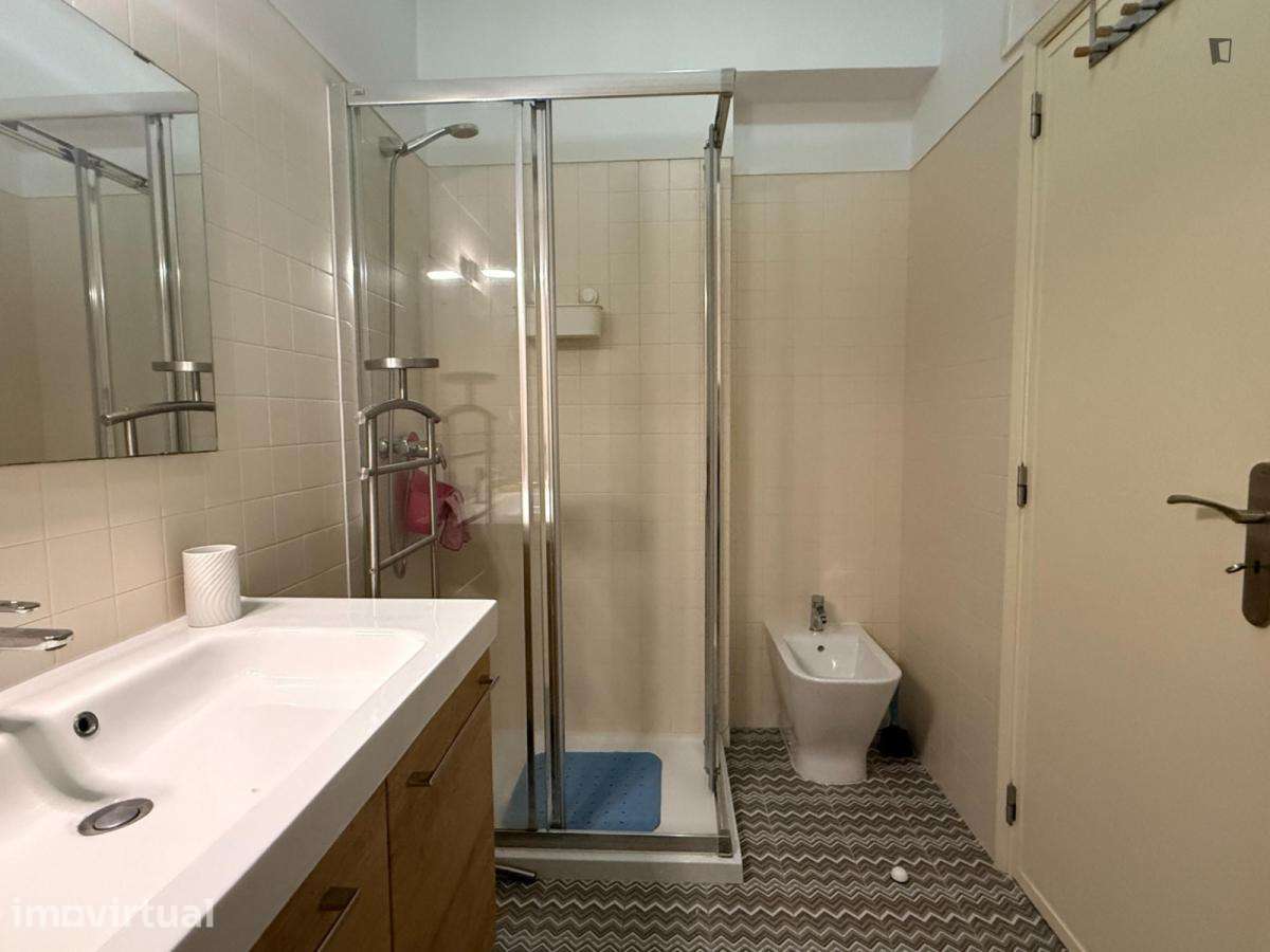 Quarto - localizado em Pontinha Lisbon - Grande imagem: 2/20