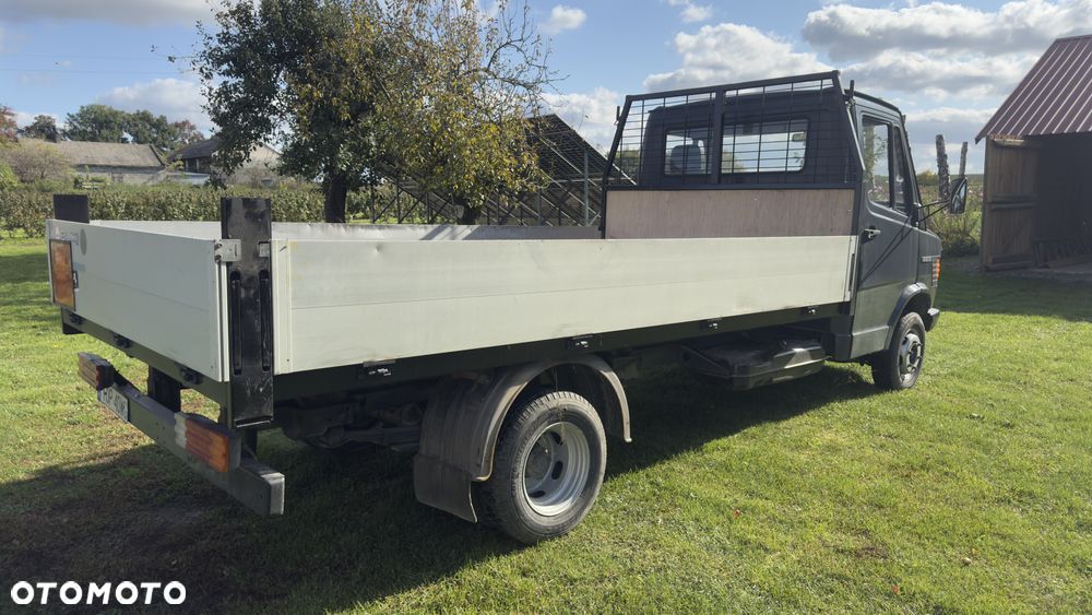 Mercedes-Benz 410 - 3