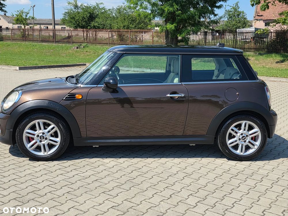 MINI Cooper Standard - 5