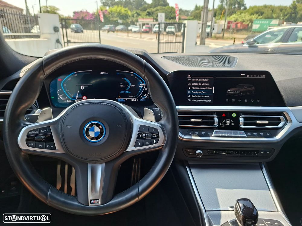 BMW 320 e xDrive Aut. M Sport - 44
