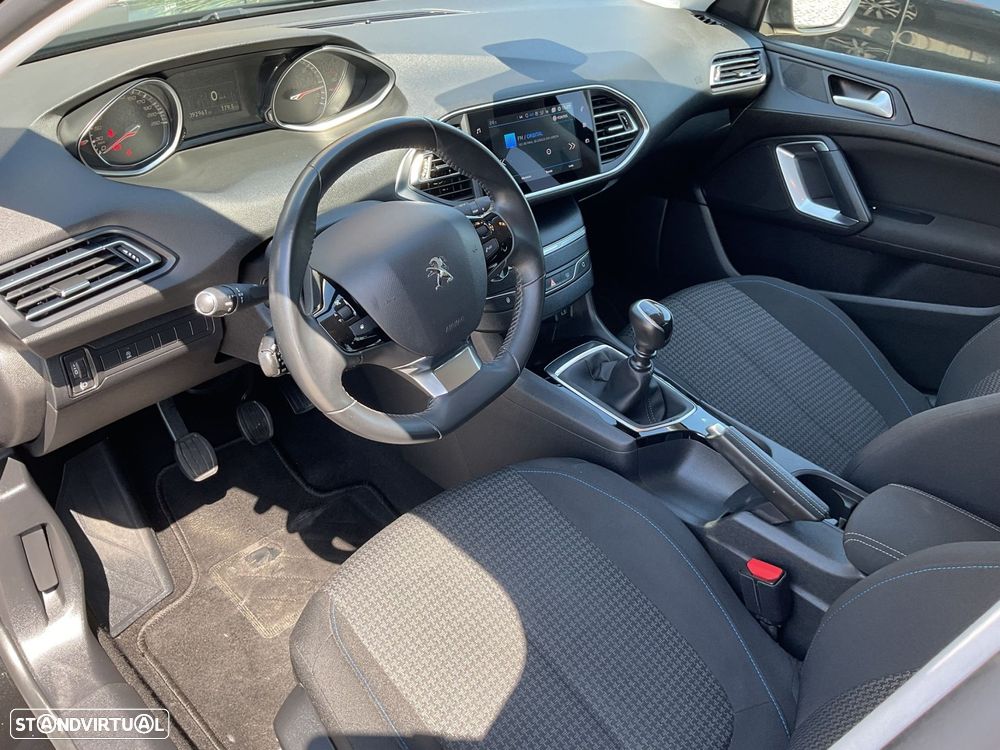 Peugeot 308 1.5 BlueHDi Style - 23