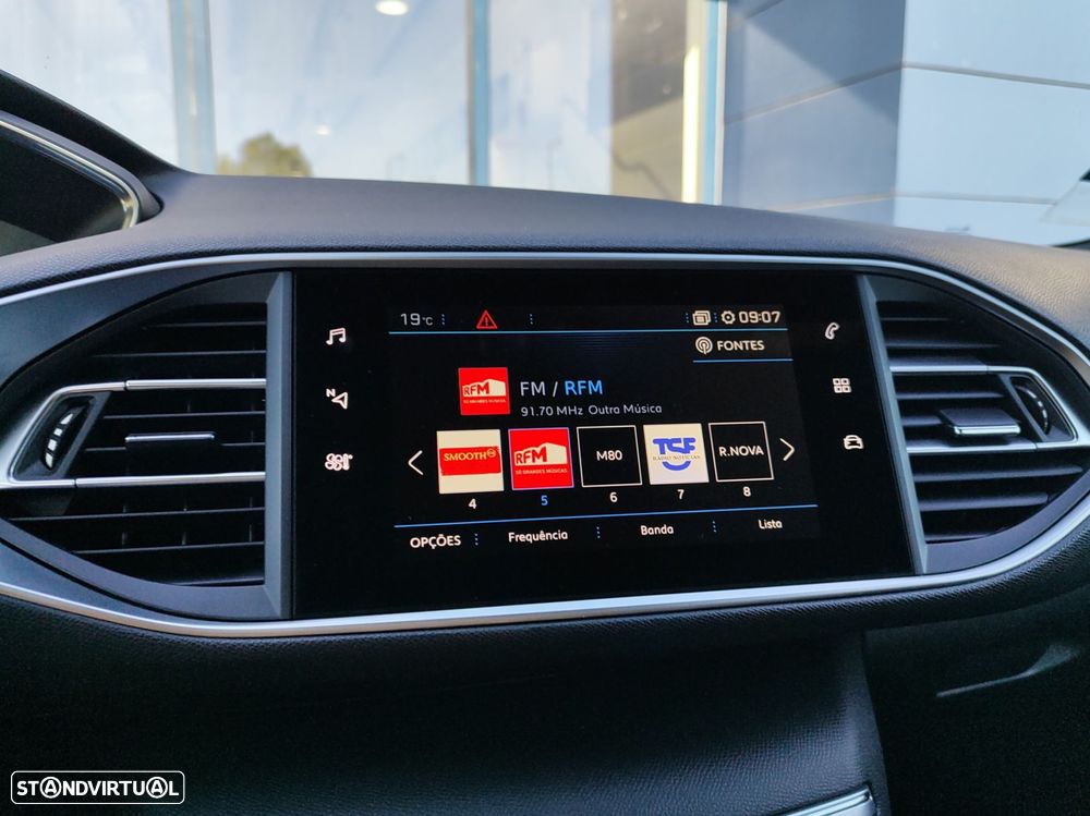 Peugeot 308 SW 1.5 BlueHDi GT EAT8 - 24