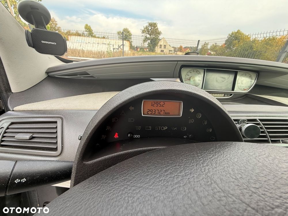 Peugeot 807 - 5